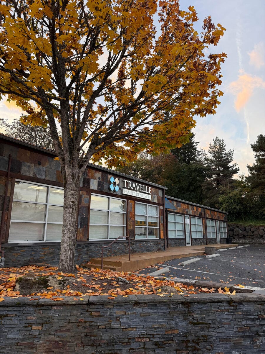 Travelle Family Dentistry in Burien, Wa entrance